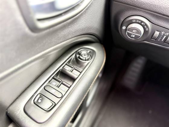 JEEP COMPASS 2.0 16V FLEX LONGITUDE AUTOMÁTICO